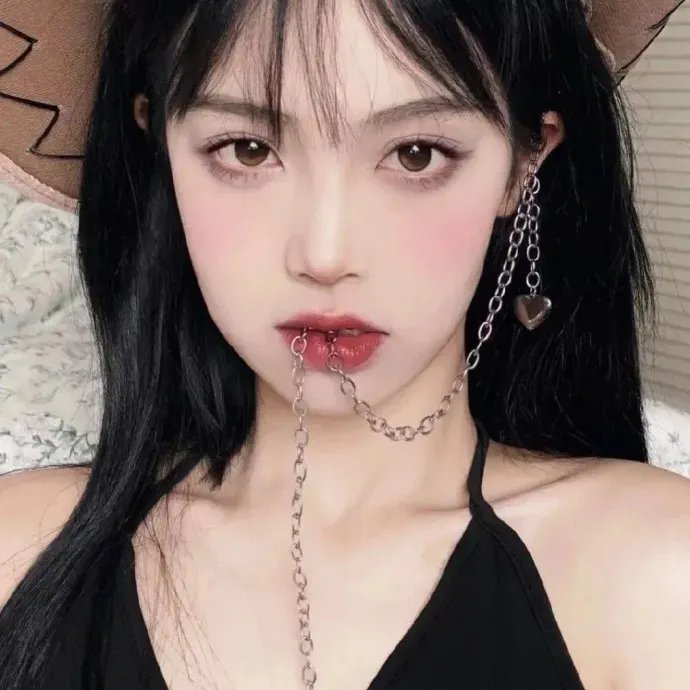 美杜莎无心海报